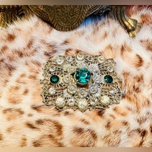 Beautiful brooch for sale